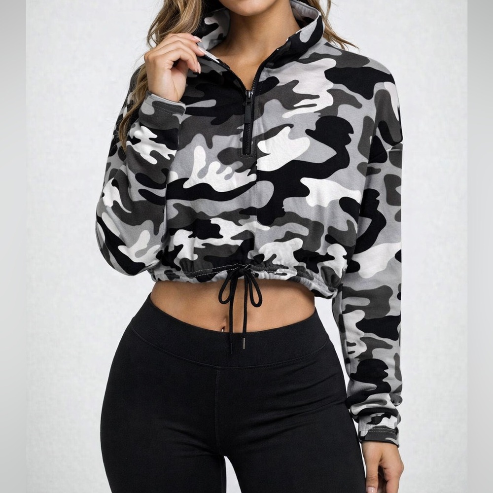 Streetwear Society Black and Gray Camouflage Hoodie size M extremely soft fabric